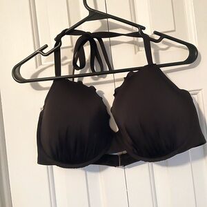 Women’s black bikini top